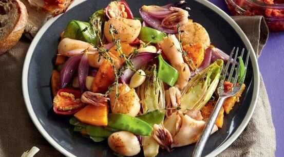 El menú debe tener mariscos