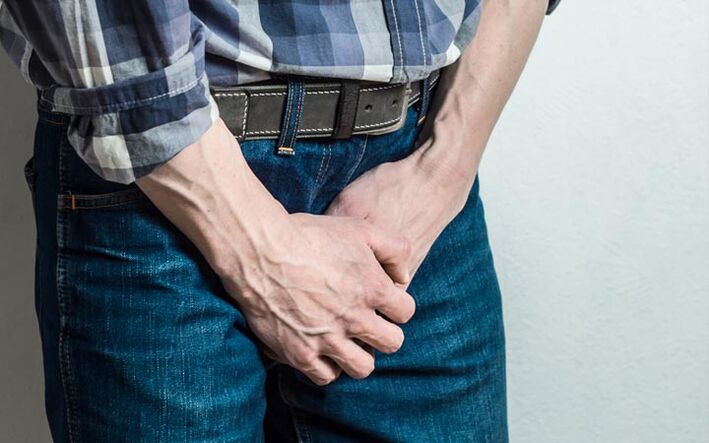 Tirando de dolor en la entrepierna